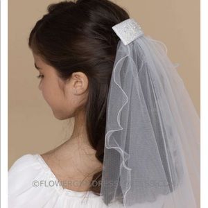 Communion Us Angels Beaded Clip with Veil # V-71